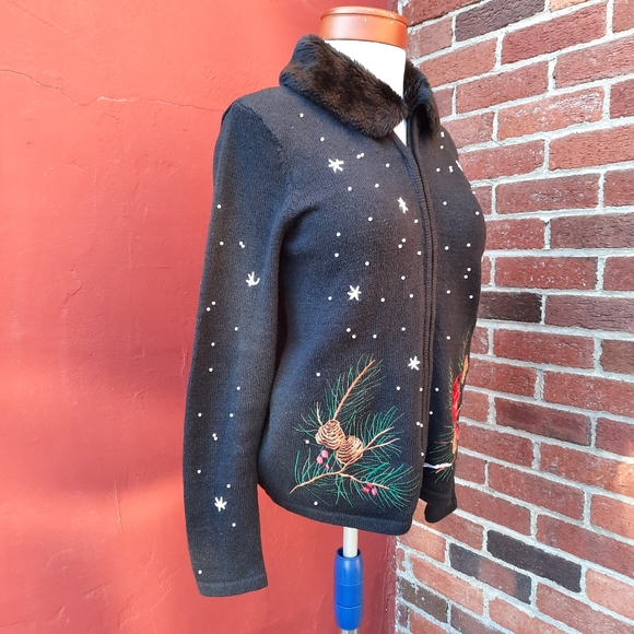 Vintage 90's Christmas Sweater Cardinals Bird Faux Fur Collar Cardigan Small - Picture 4 of 12